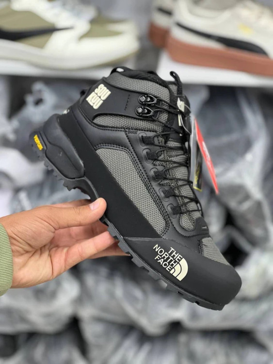 کتونی بوت کوهنوردی و طبیعت گردی نورث فیس گورتکس سایز ۴۰ تا ۴۵ the north face soukuu