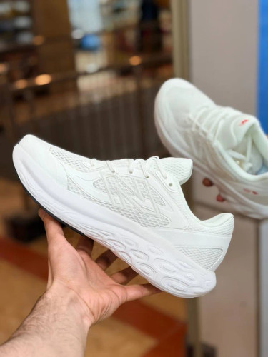 کتونی رانینگ نیوبالانس فرش فوم سایز ۴۰ تا ۴۵ New balance Fresh Foam