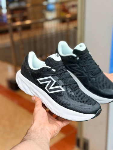کتونی رانینگ نیوبالانس فرش فوم سایز ۴۰ تا ۴۵ New balance Fresh Foam