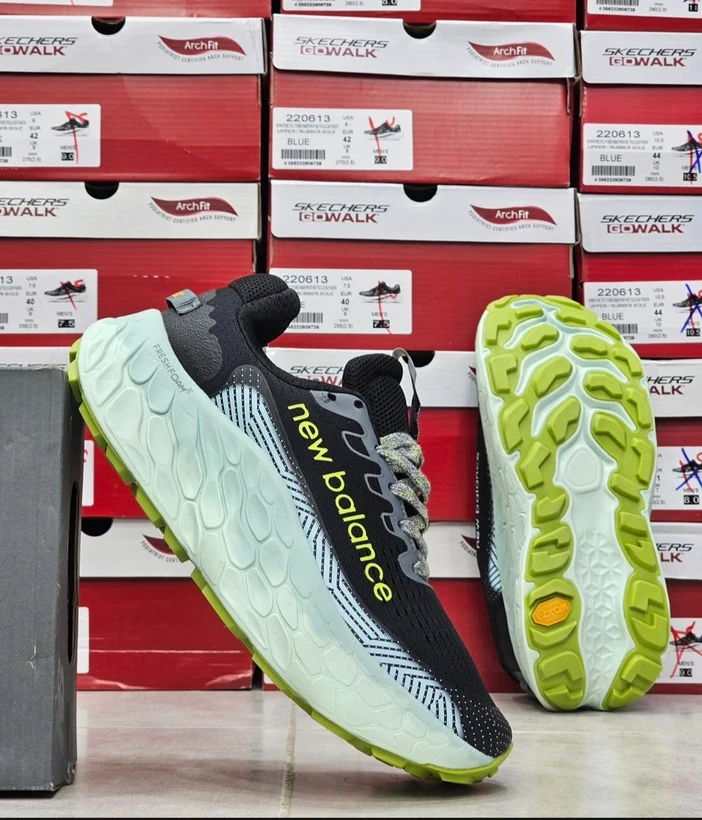 کتونی نیوبالانس فرش فوم تریل وی ۳  سایز ۴۰ تا ۴۵  New balance fresh foam x more trail v3