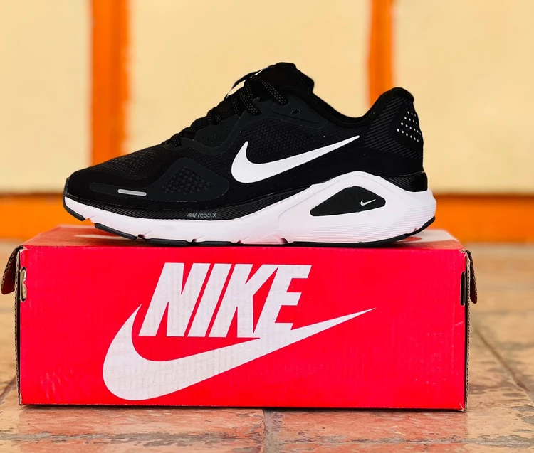 کتونی اسپرت نایک استراکچر 26 سایز 38 الی 45  Nike Structure 26