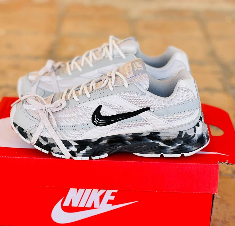 کتونی نایک انیتیتاتور سایز 40 تا 45  Nike Initiator