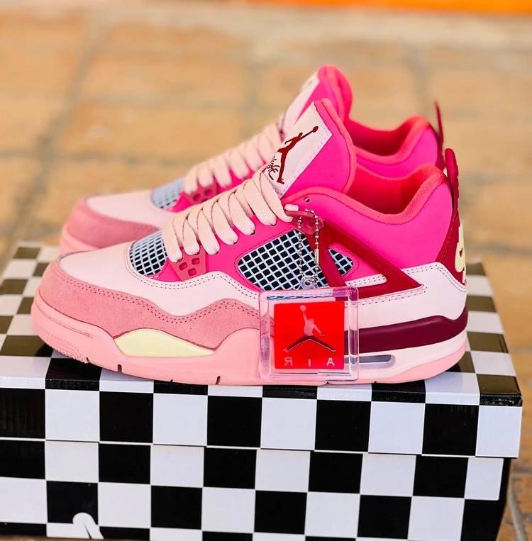 کتونی نایک ایر جردن 4 سایز 37 الی 40 Nike Air jordan 4