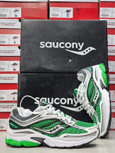کتونی رانینگ ساکونی تور درشت سایز ۴۰ تا ۴۵ 9 Saucony omni
