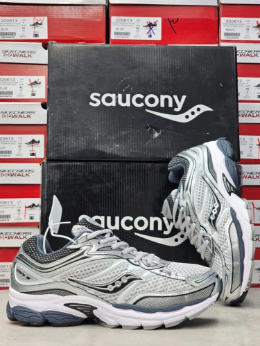 کتونی رانینگ ساکونی تور درشت سایز ۴۰ تا ۴۵ 9 Saucony omni