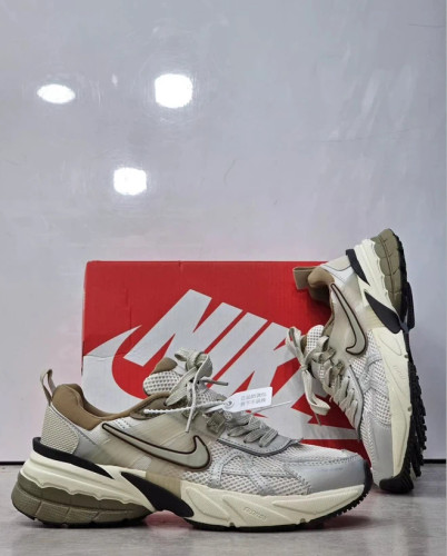 کتونی رانینگ نایک وی تو کی 37 تا 45 Nike V2k Run