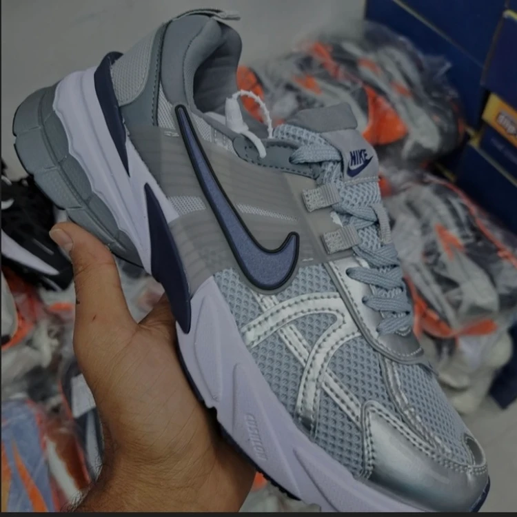 کتونی رانینگ نایک وی تو کی 37 تا 45 Nike V2k Run