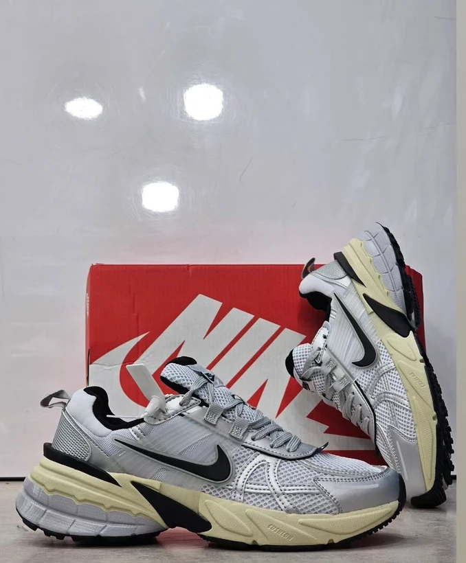 کتونی رانینگ نایک وی تو کی 37 تا 45 Nike V2k Run