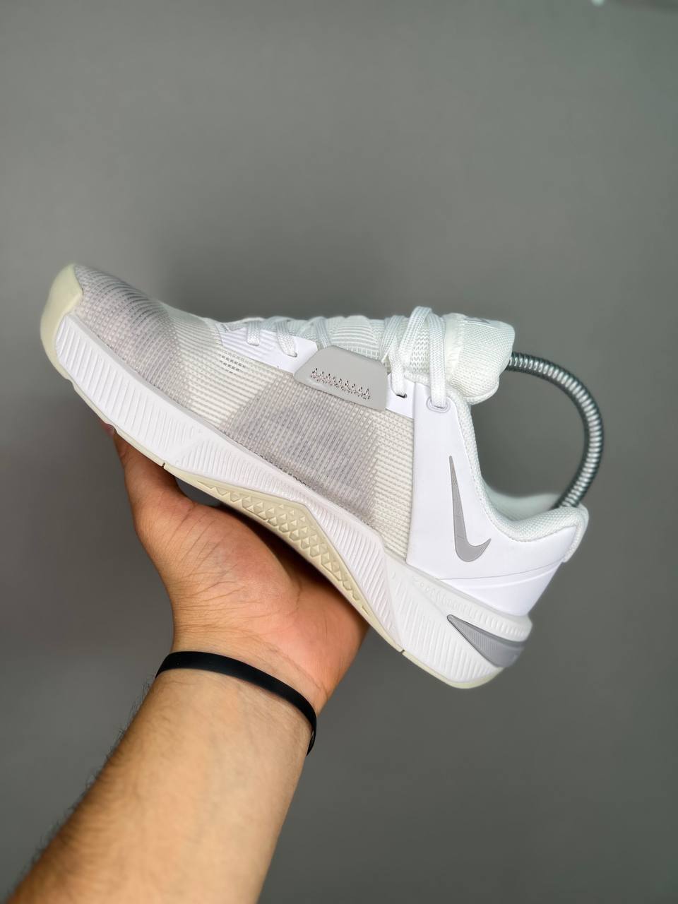 کتونی کراسفیت نایک متکان ۱۰ سایز ۳۷ تا ۴۰ سفید طوسی Nike Metcon 10